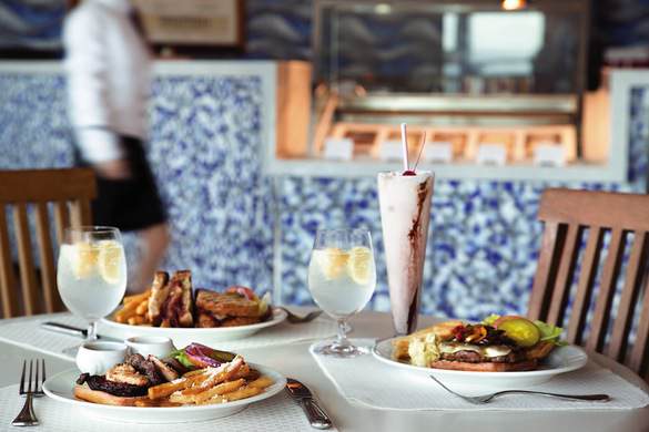Oceania Cruises Insignia Waves Grill Burger Shake.jpg